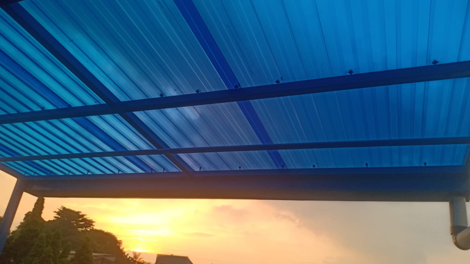 Harga Kanopi Polycarbonate per M2 dan Cara Hitung Biayanya